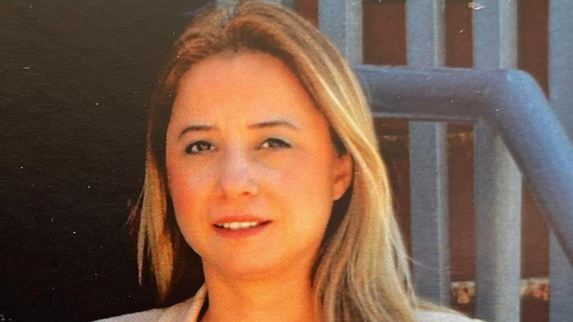 Betül GÖRGÜLÜ - Sınıf Öğretmeni